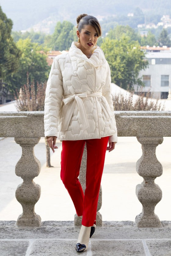 Parka acolchoada com cinto
